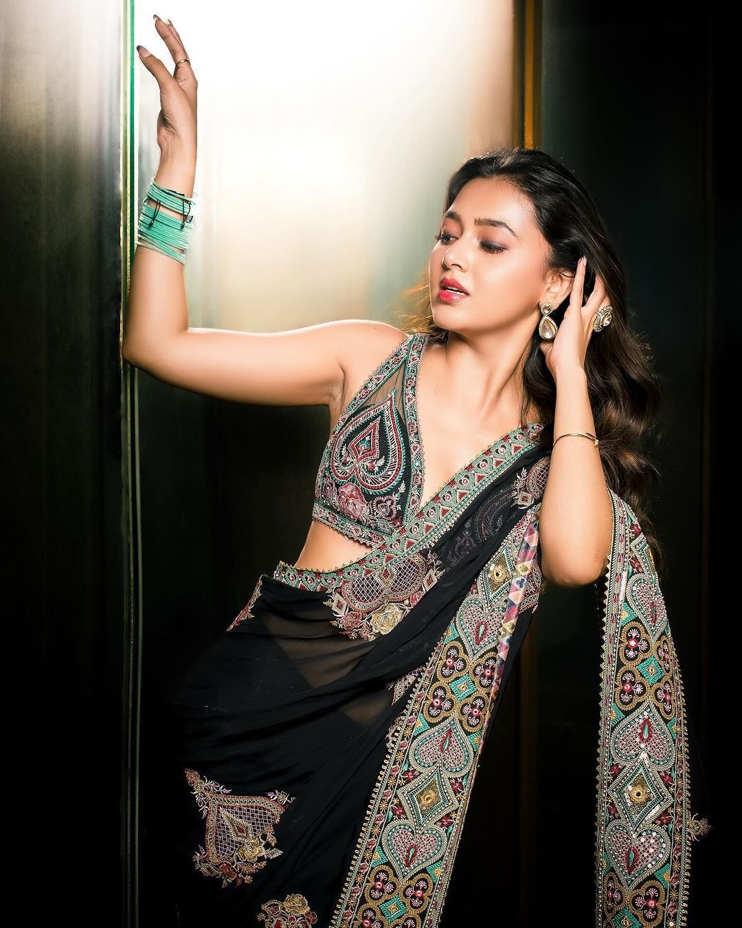 LG 1858 Black Georgette Party Wear Sarees Wholesale Shop In Surat